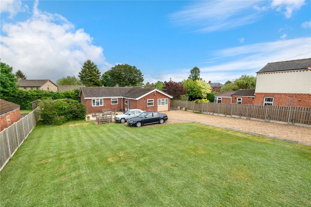 Property photo 3 of 17 Picture No. 21