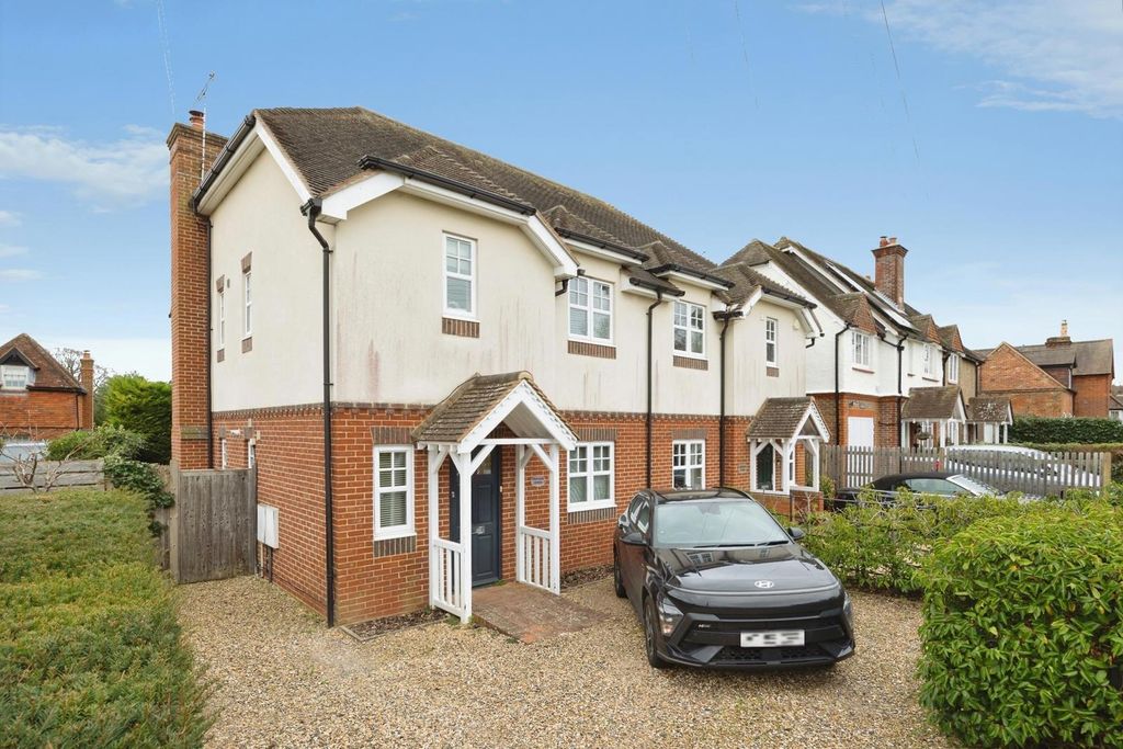 Property photo 1 of 11 Pbox-Img.Jpg