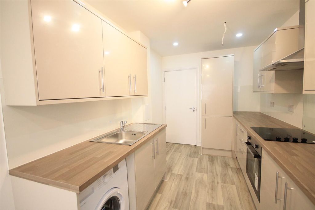 Property photo 3 of 10 Img_6882.Jpg