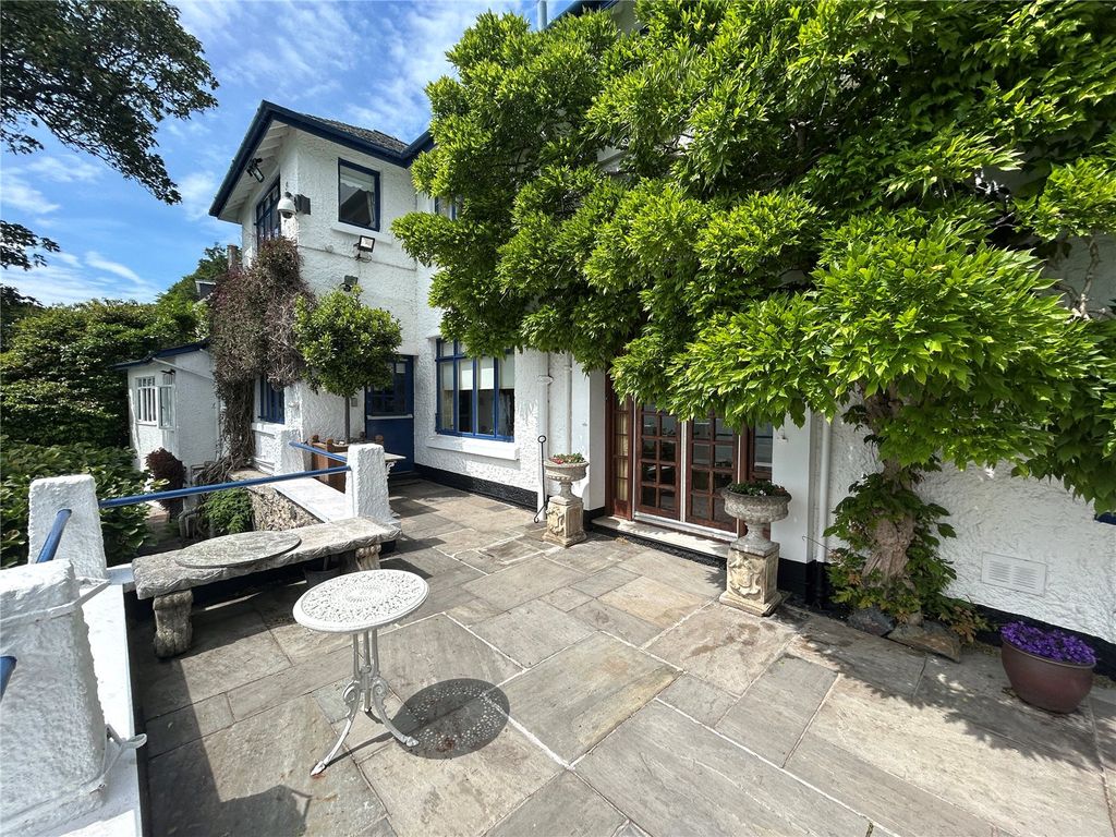 Property photo 2 of 49 Picture No. 02