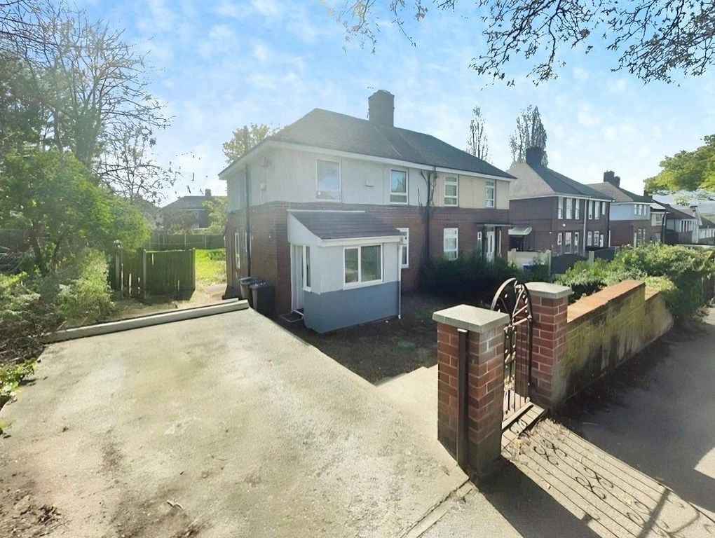 Property photo 1 of 10 Front