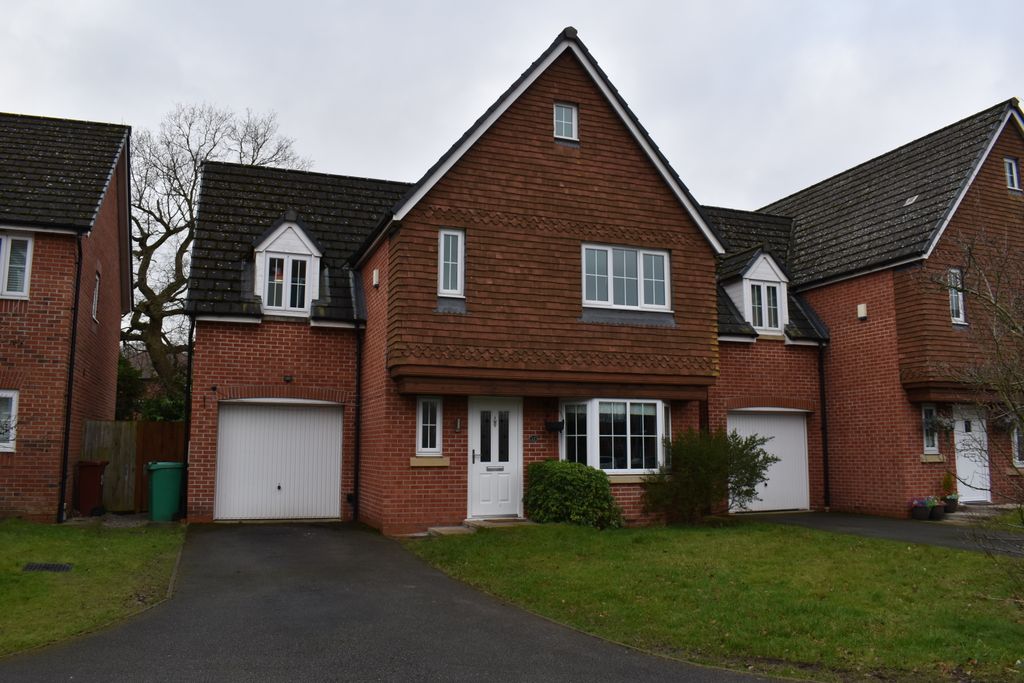 Property photo 1 of 15 Front