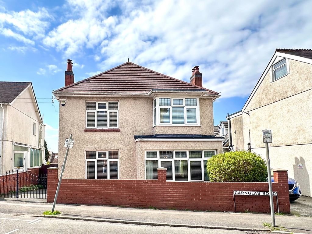 Property photo 1 of 37