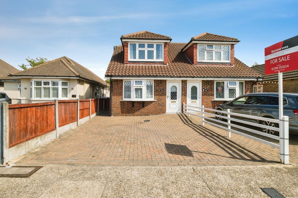 Property photo 1 of 31 Pbox-Img.Jpg