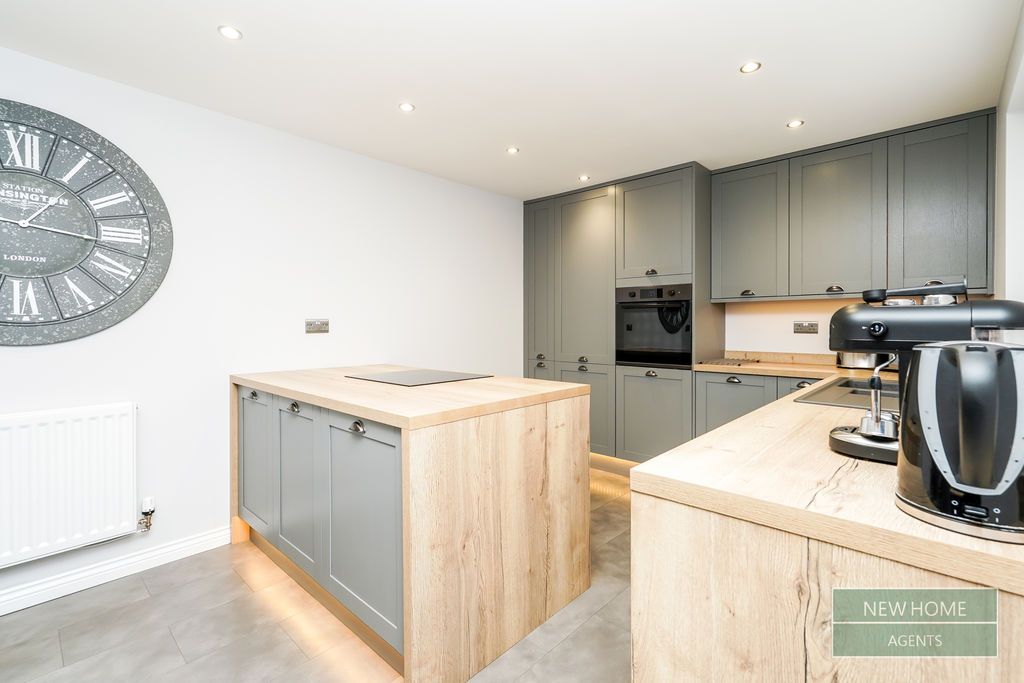 Property photo 3 of 25 Photo 20