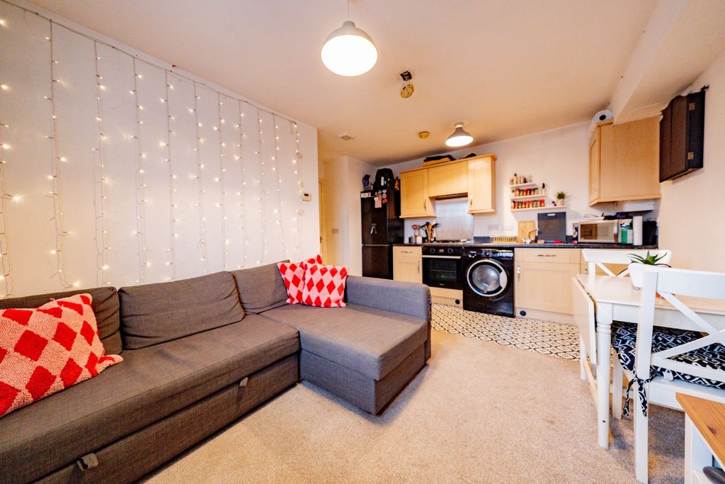 Property photo 2 of 10 Dsc02173