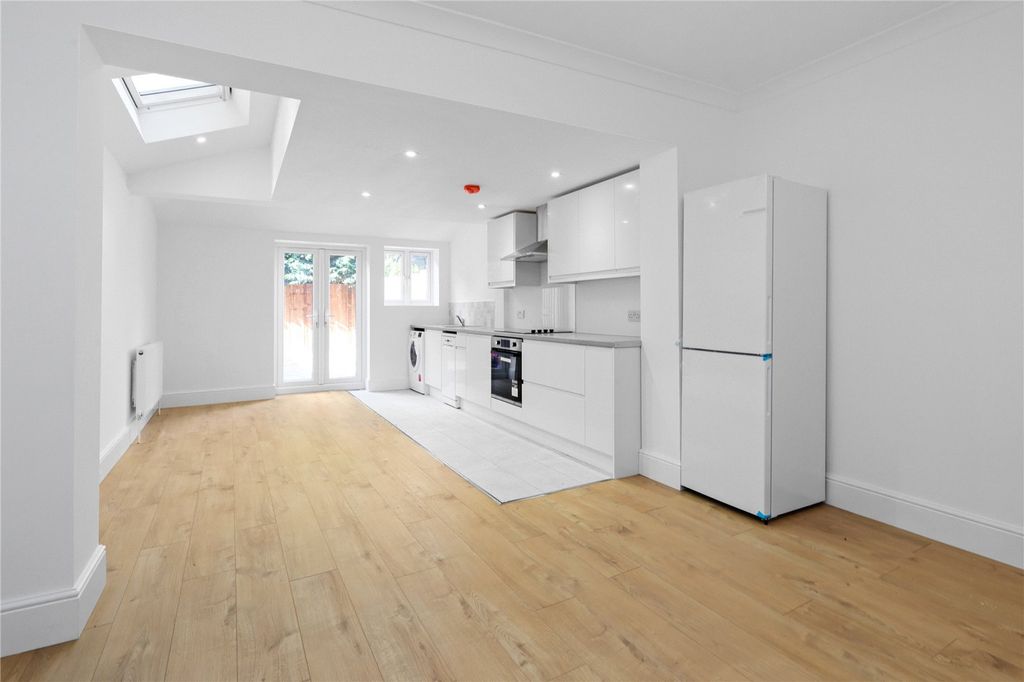 Property photo 2 of 11 Picture No. 05