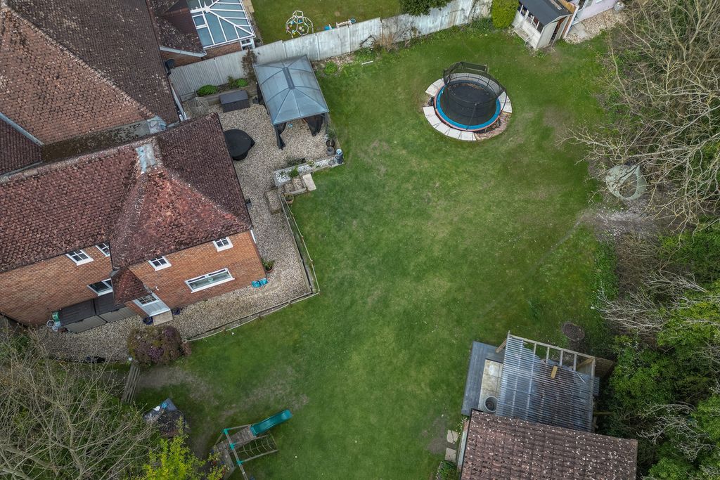 Property photo 3 of 20