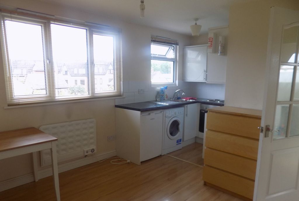 Property photo 3 of 3