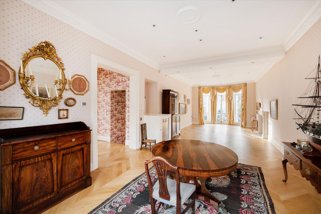 Property photo 3 of 12 Image