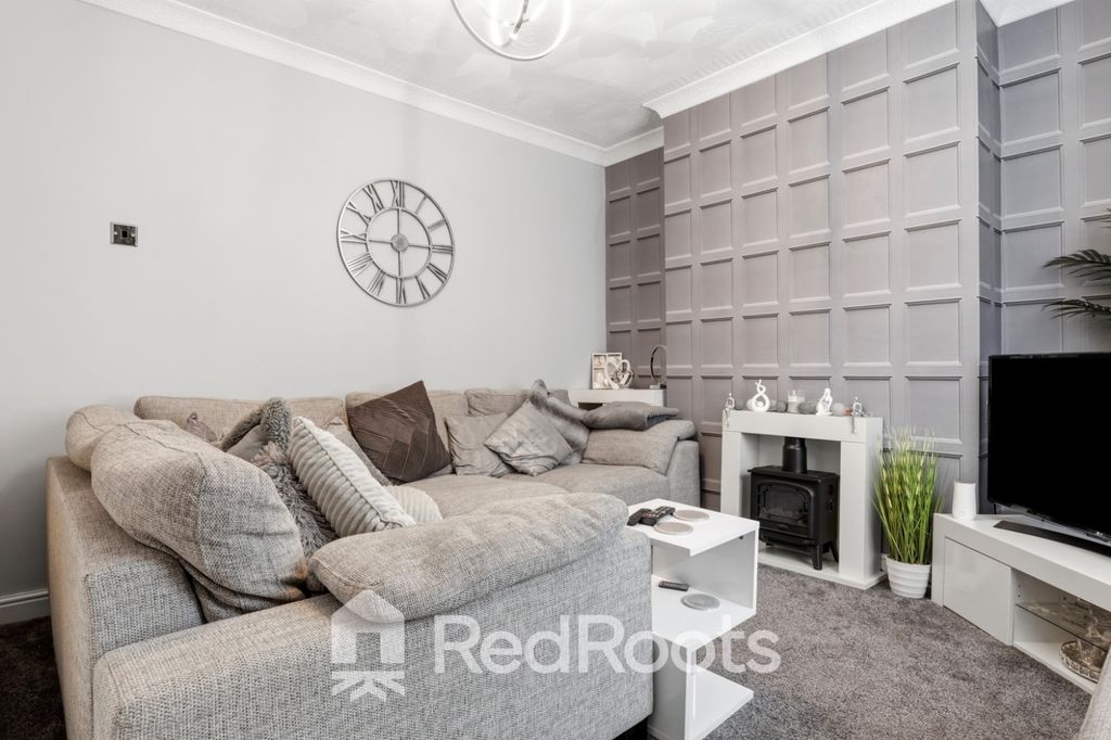 Property photo 2 of 25 5012622