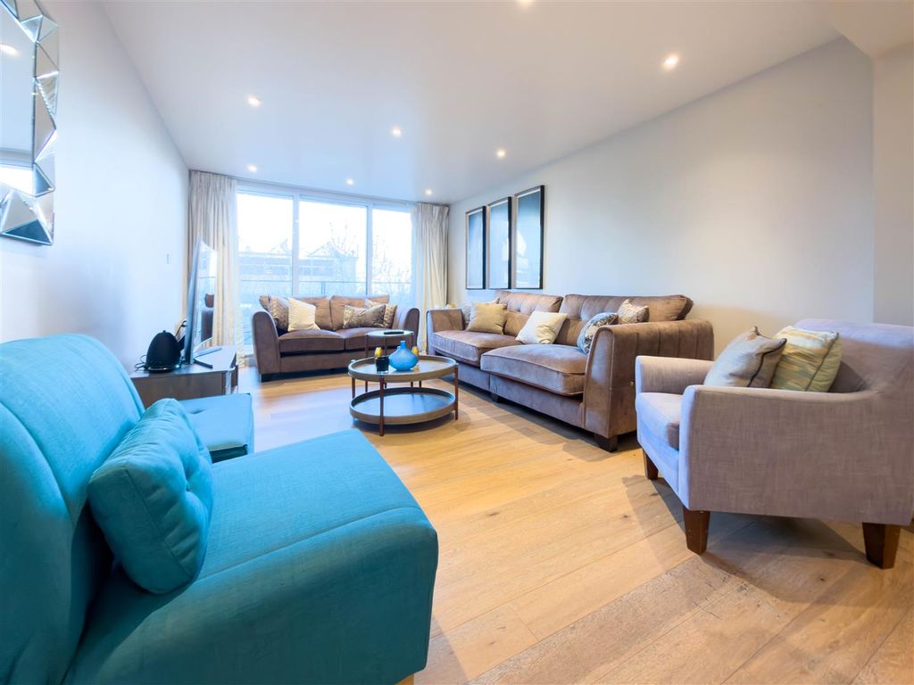 Property photo 2 of 7 Reception Room.Jpg