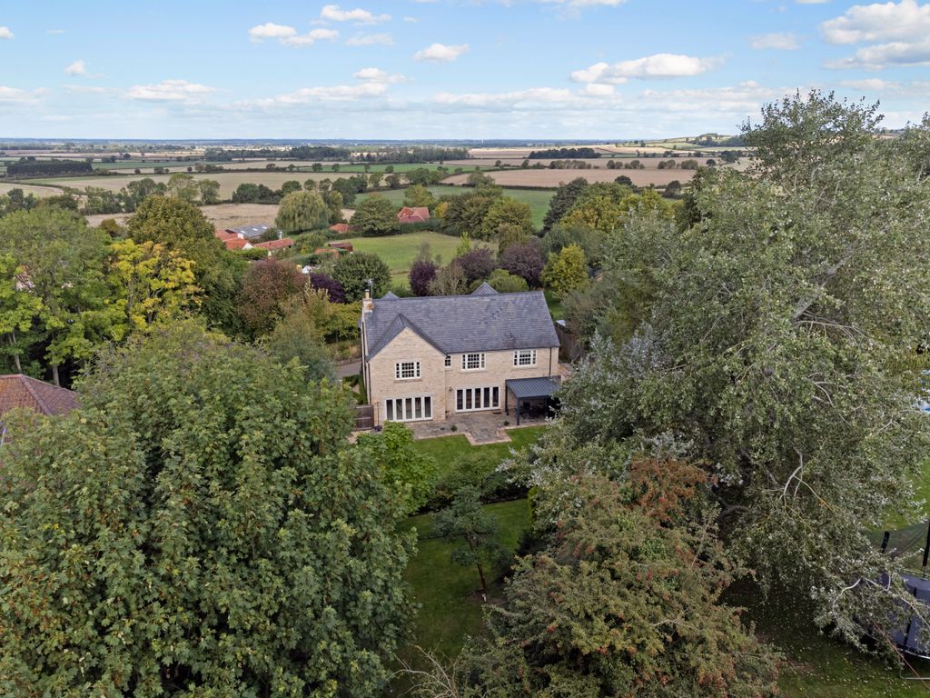 Property photo 1 of 42