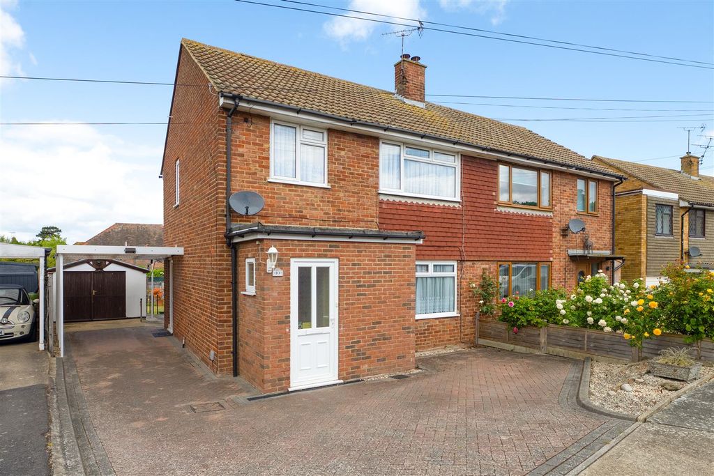 Property photo 1 of 20 Nursery Close, Tankerton, Whitstable