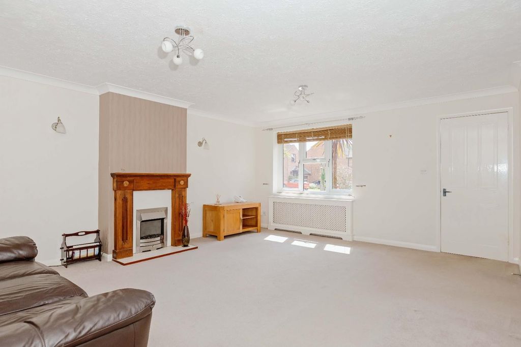 Property photo 3 of 17 7 Highview_8.Jpg