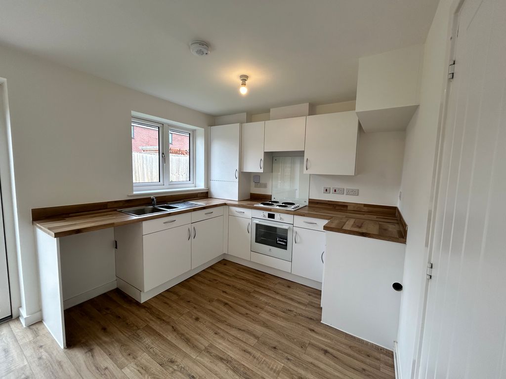 Property photo 3 of 11 Img_5706