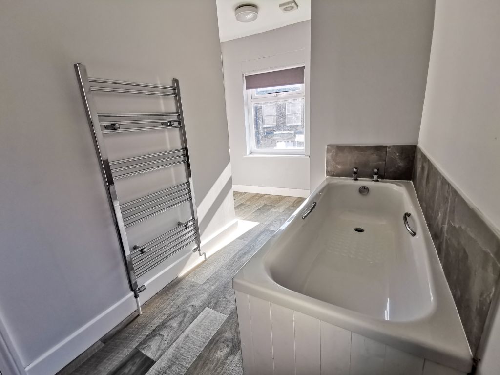 Property photo 2 of 10 Gallery