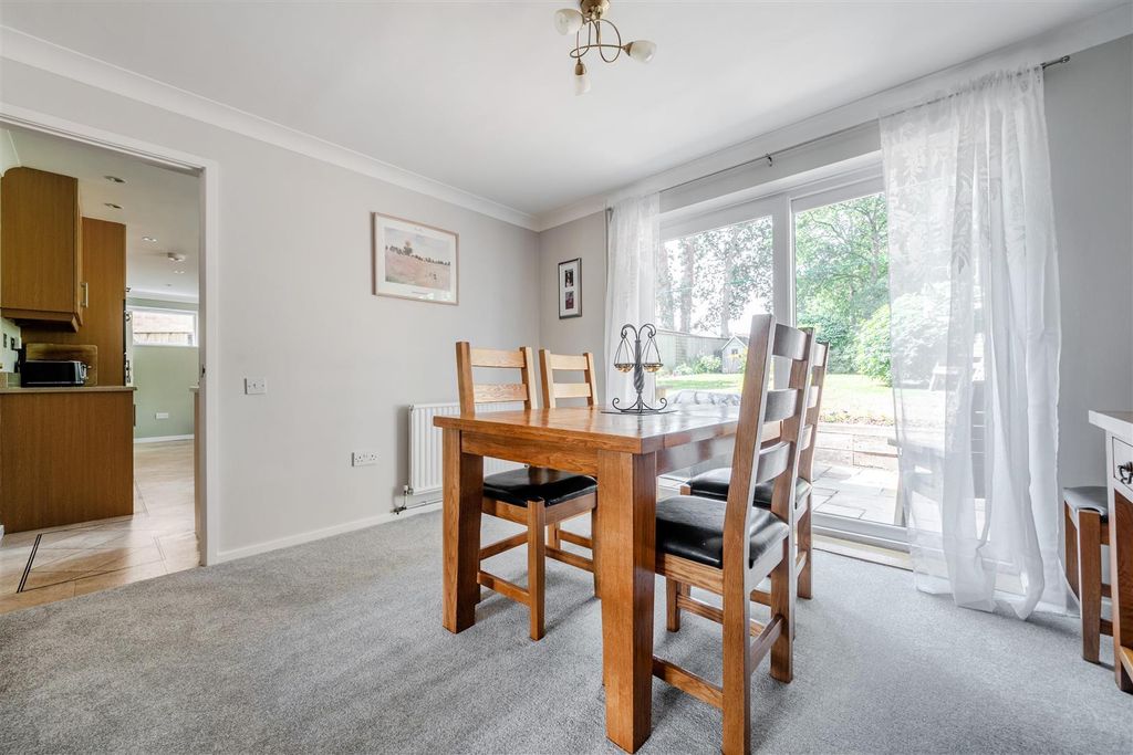 Property photo 2 of 17 Dining Room