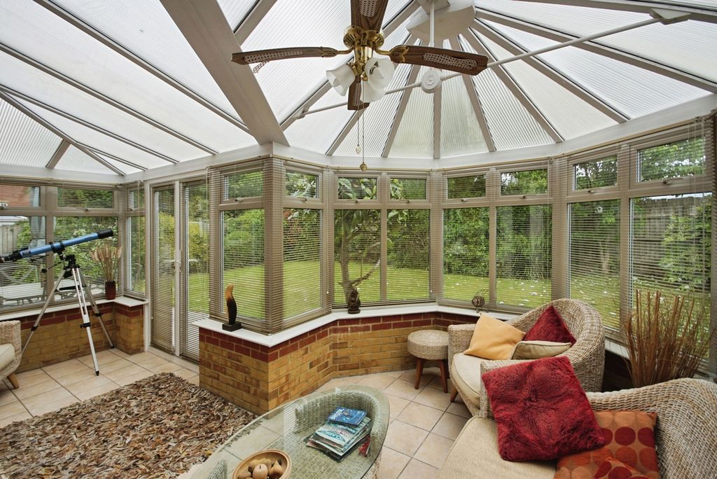 Property photo 3 of 17 Photo