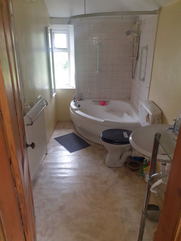 Property photo 2 of 4
