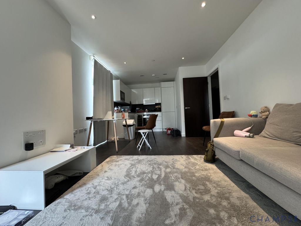 Property photo 3 of 10 Gallery