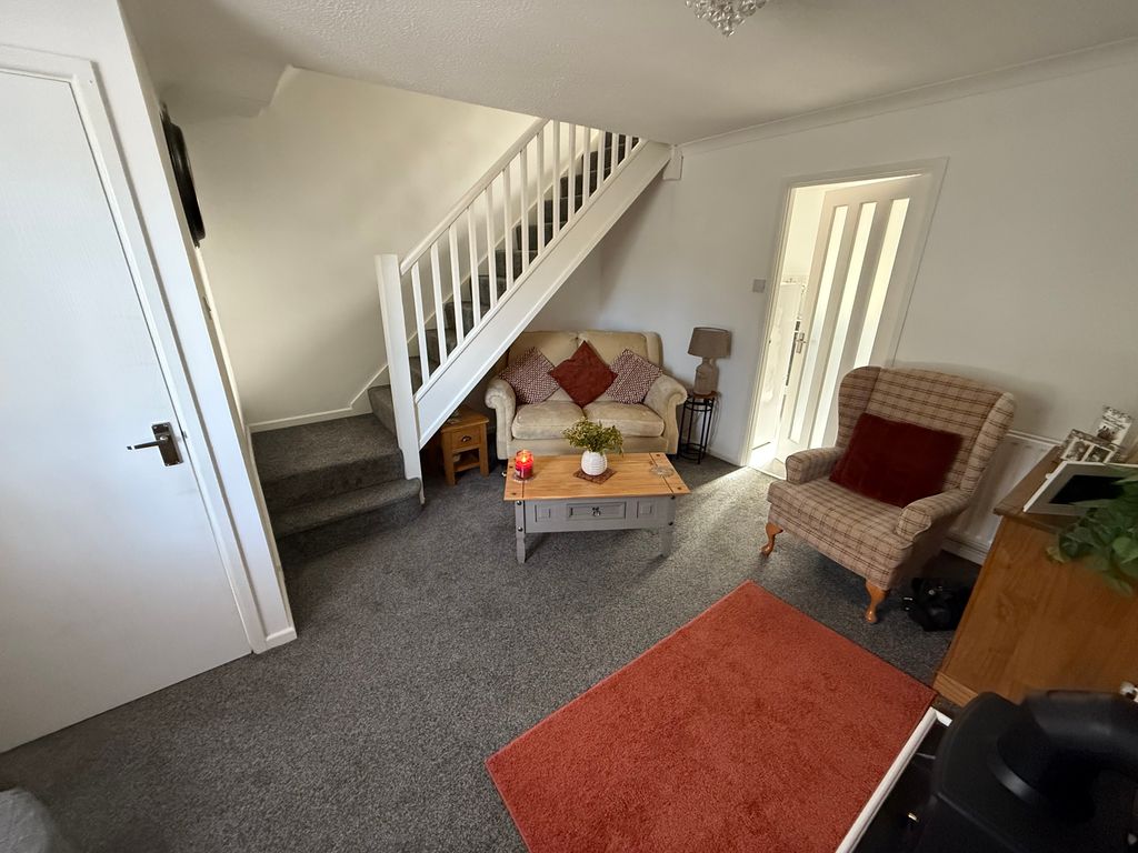 Property photo 3 of 11