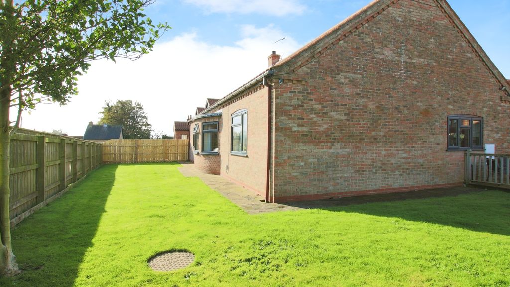 Property photo 3 of 27 3681806