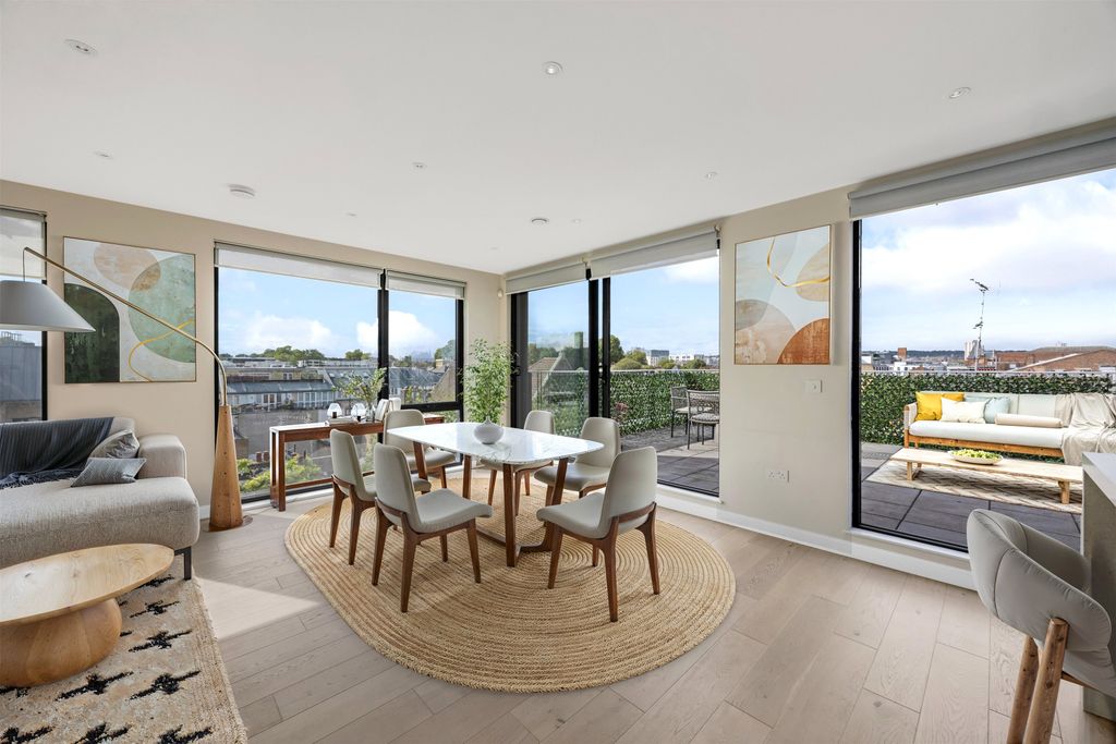 Property photo 1 of 17 Picture No. 52