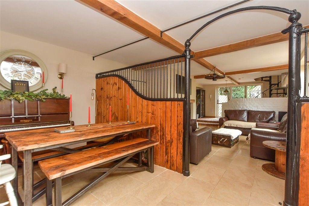 Property photo 3 of 18 Dining Area