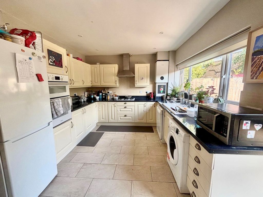 Property photo 3 of 15 Image