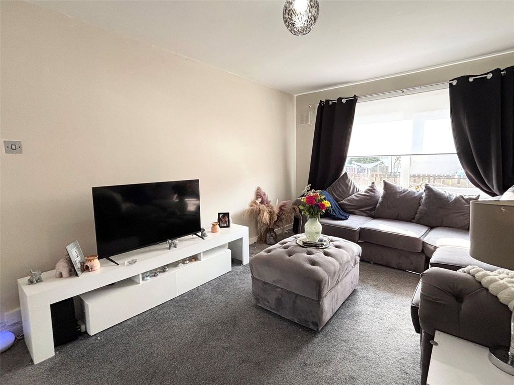 Property photo 3 of 13 Picture No. 05