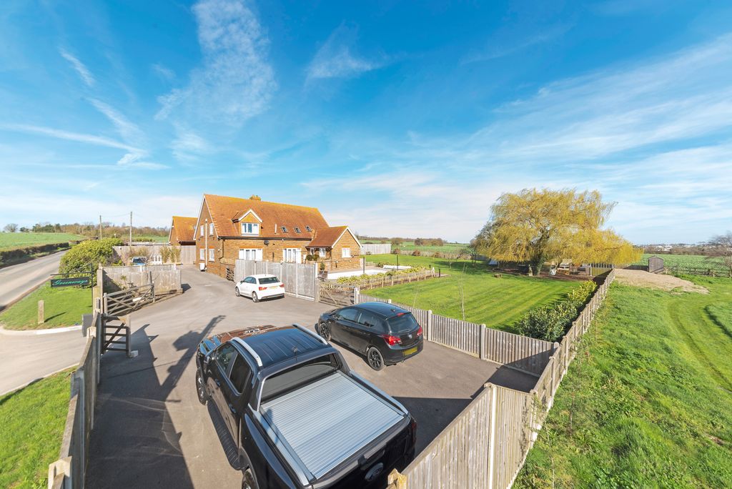 Property photo 3 of 45