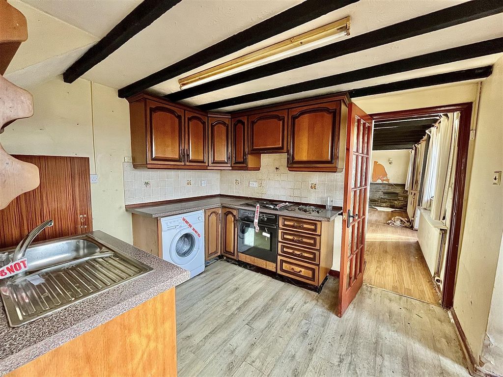 Property photo 2 of 18