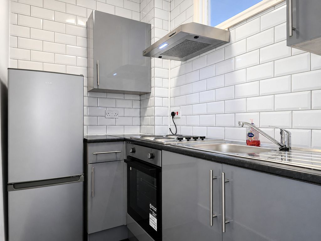 Property photo 2 of 5