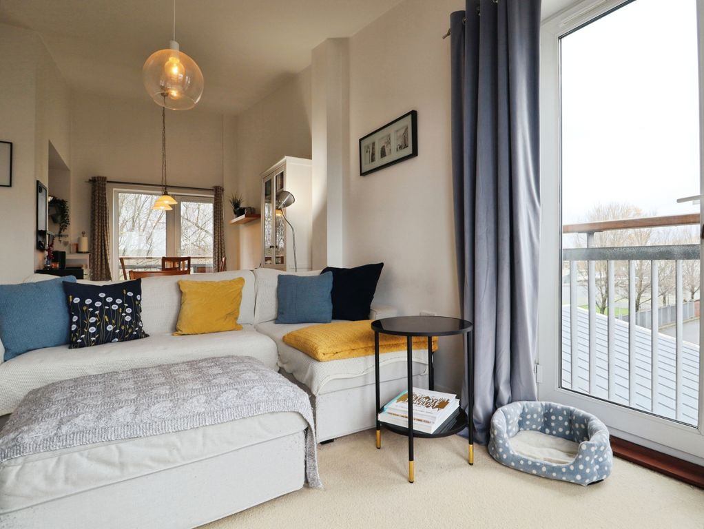 Property photo 1 of 18 Img_6122