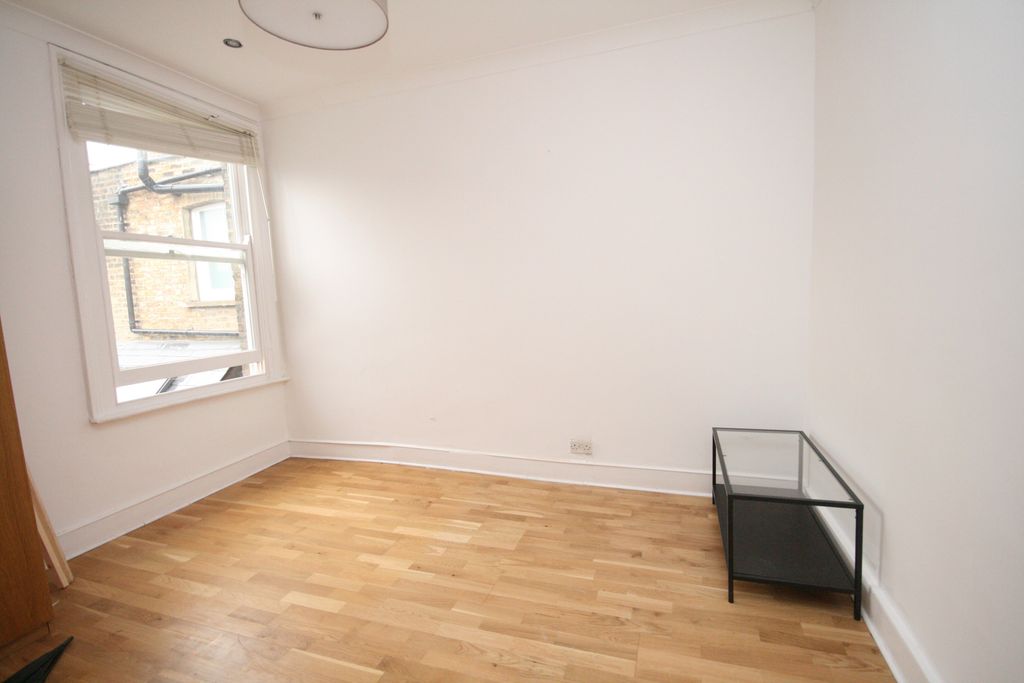 Property photo 2 of 3