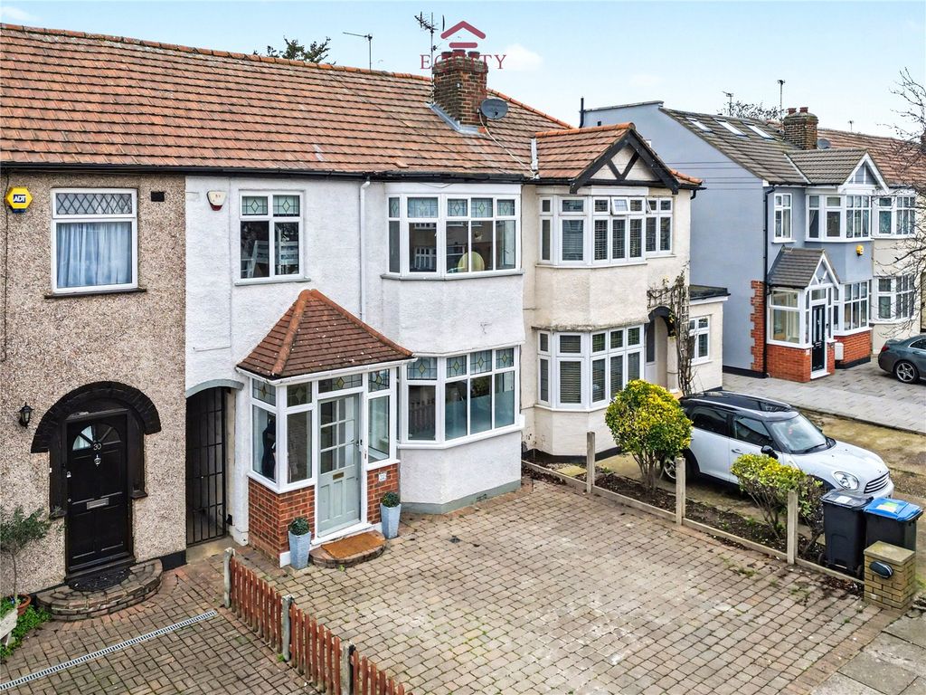 Property photo 3 of 37 Picture No. 35