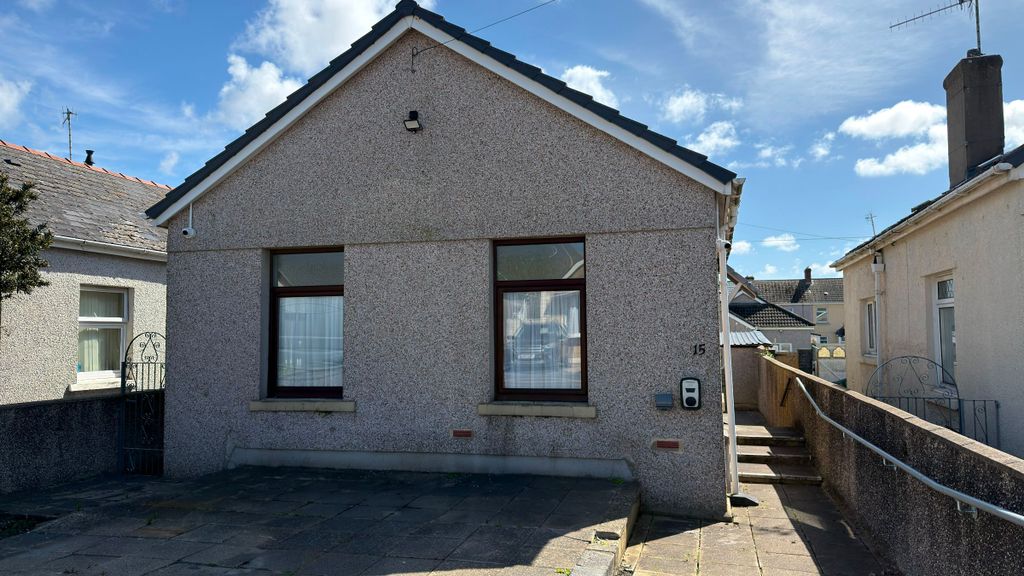 Property photo 1 of 15