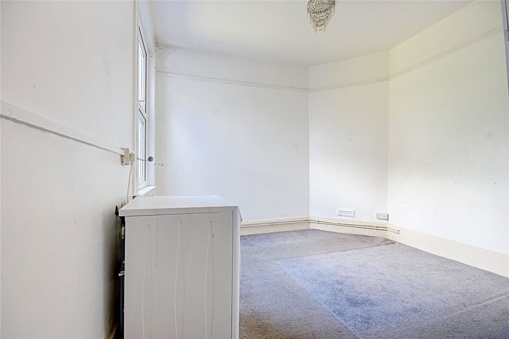 Property photo 3 of 7 Picture No. 02