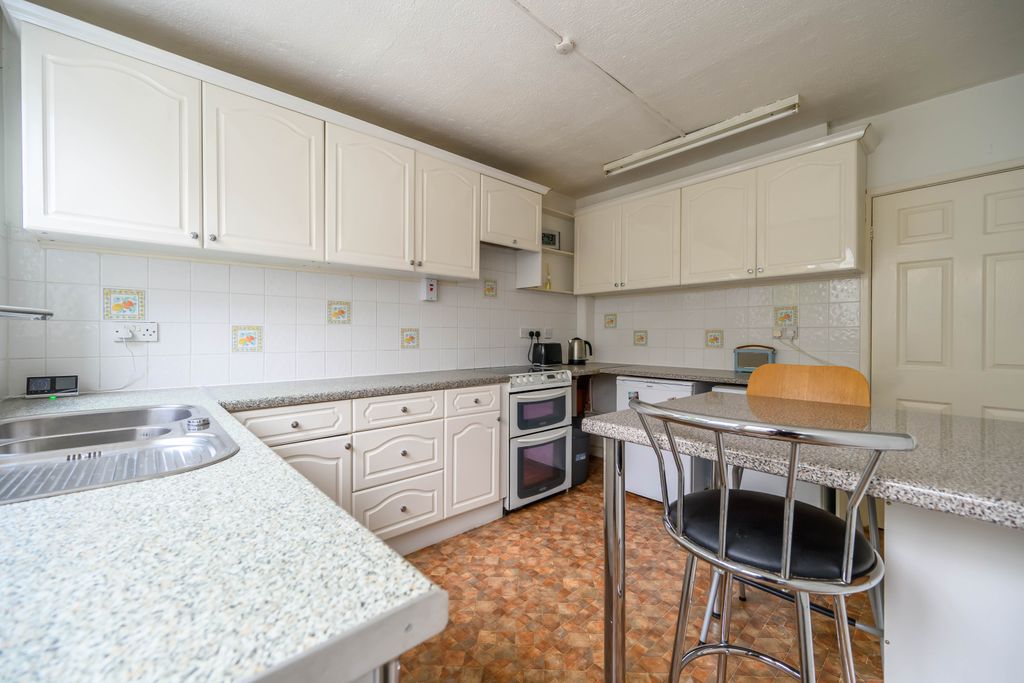 Property photo 2 of 18 Dsc_9329-Hdr