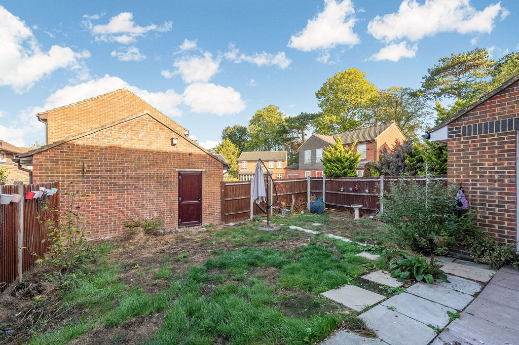 Property photo 3 of 16