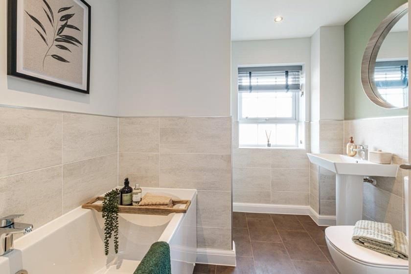 Property photo 3 of 9 Bathroom