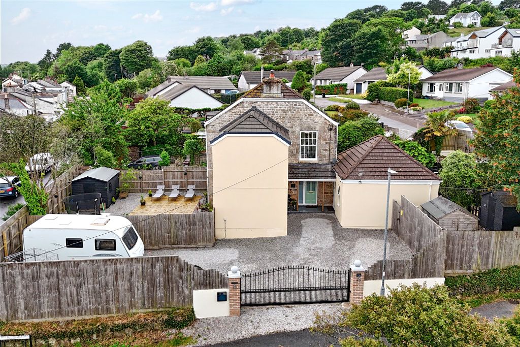 Property photo 2 of 27 Picture No. 34