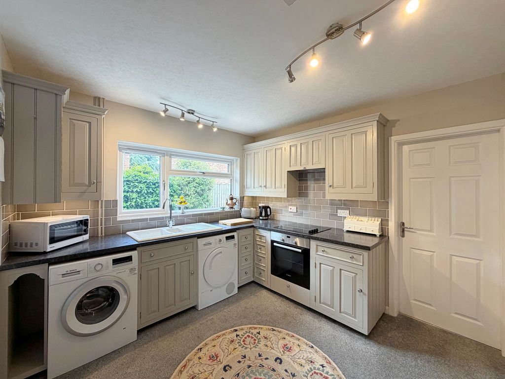 Property photo 3 of 17 12