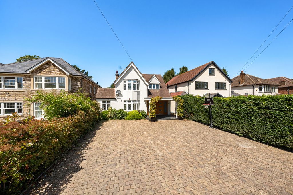 Property photo 1 of 35