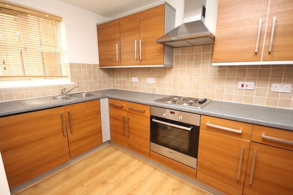 Property photo 2 of 13