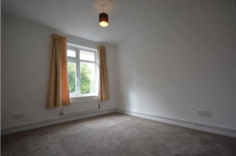 Property photo 3 of 5 Gallery