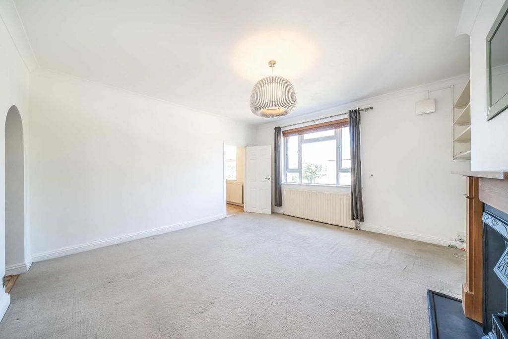 Property photo 2 of 4
