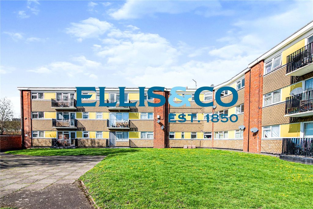 Property photo 1 of 19 Picture No. 23