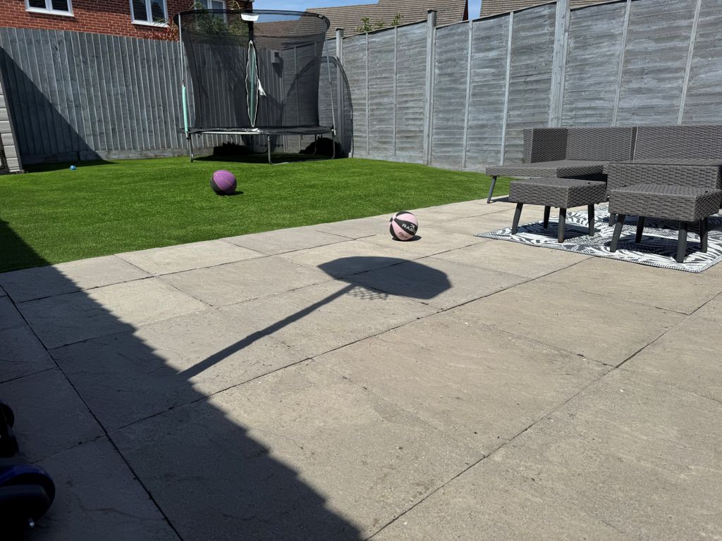 Property photo 2 of 15 Garden